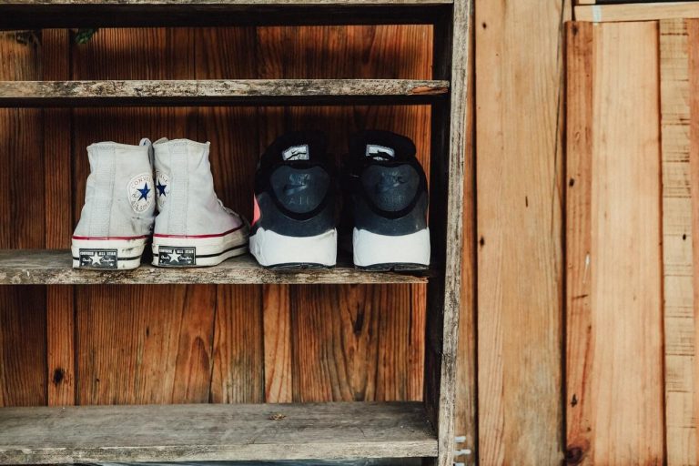 Types of Shoes Rack